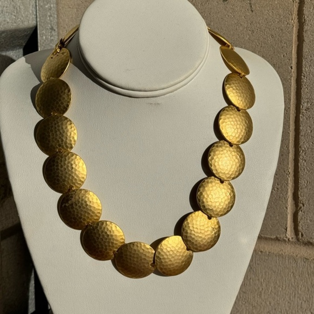 FAMILY VINTAGE STATEMENT NECKLACE